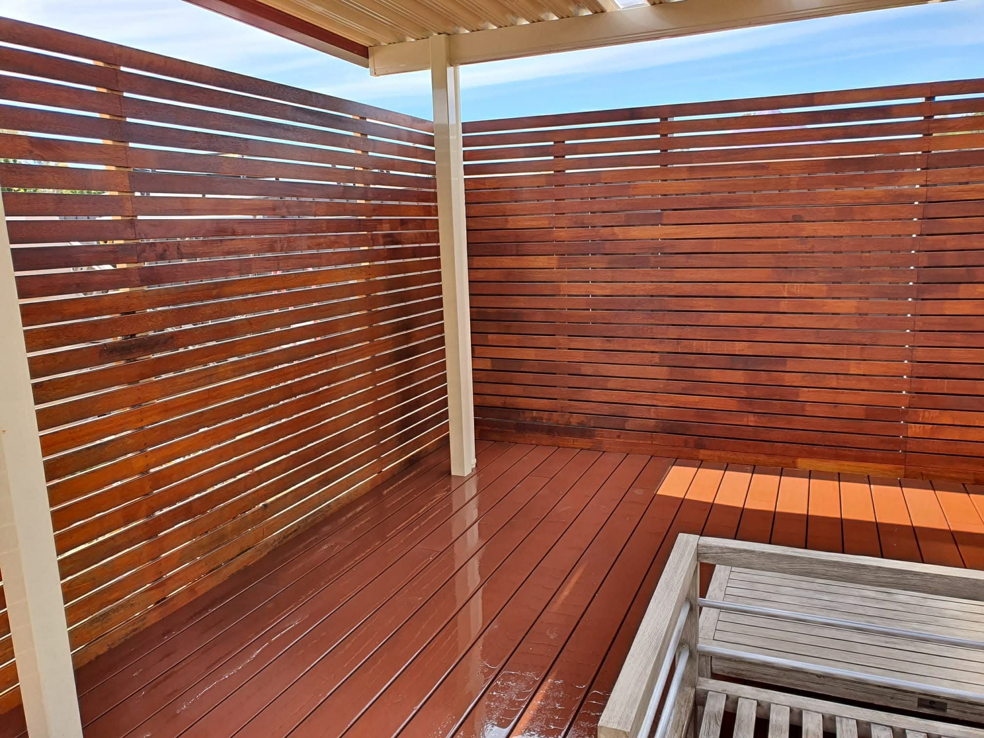 Hardwood outdoor deck build Australia