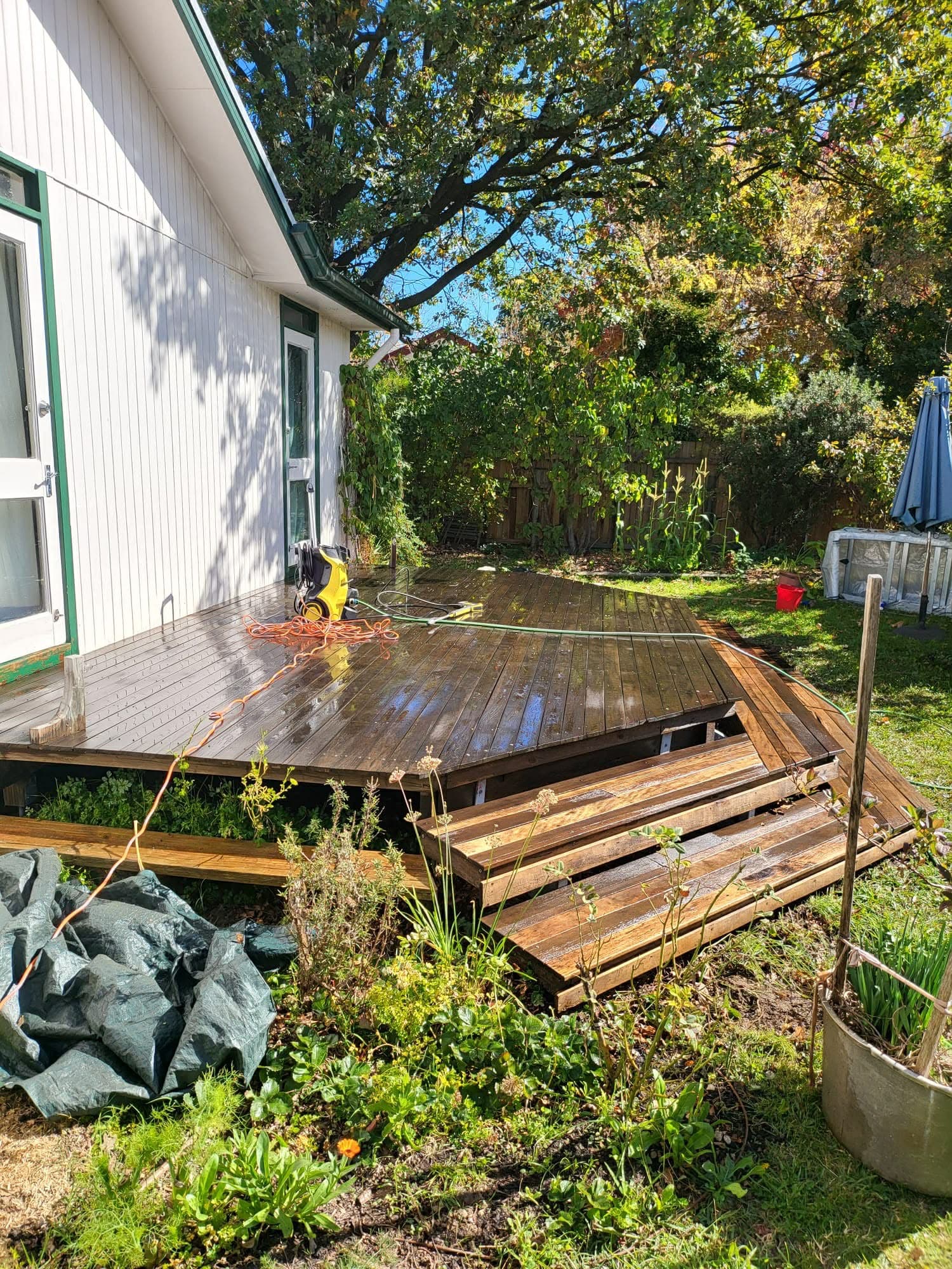 New outdoor deck build Sydney Australia